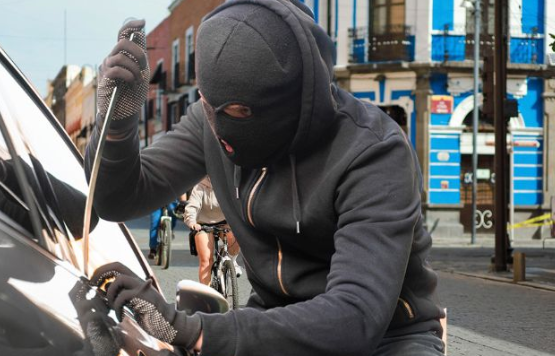Puebla sees four reports of auto part theft daily; the city center is a hotspot.