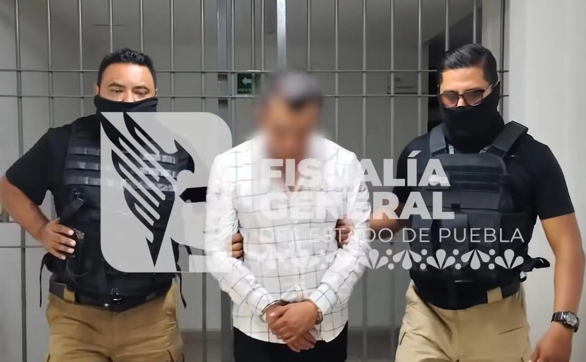 Puebla: Tepeyahualco mayor from the MC party arrested for abuse of authority and bribery.